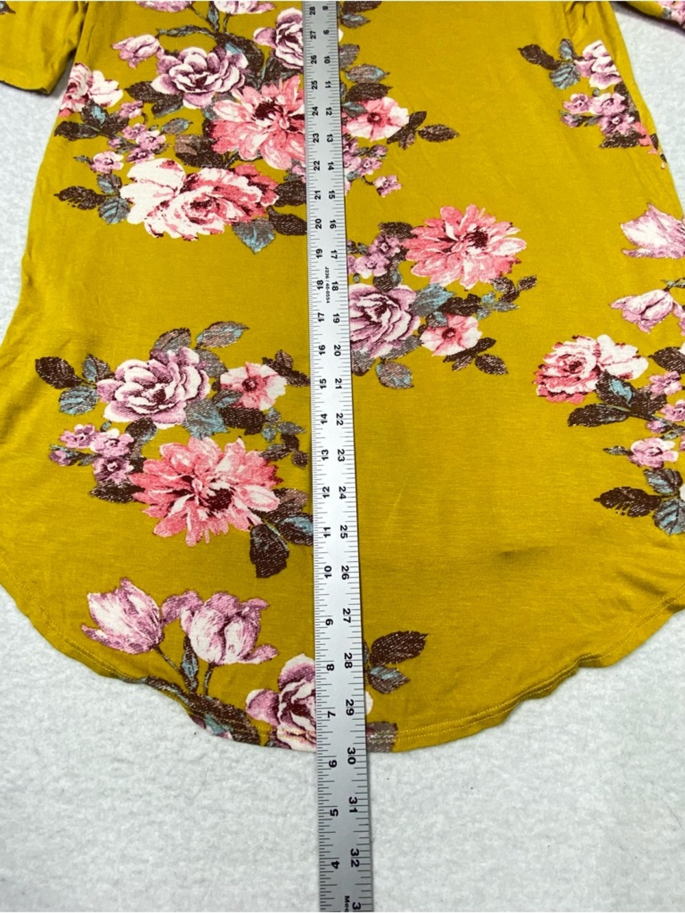 MAURICES 24/7 Floral Tunic Tee Women's M Mustard Yellow Short Sleeve Countryside - Picture 10 of 10